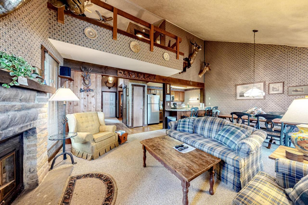 Big Boulder Lake Townhome Lake Harmony Buitenkant foto